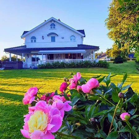 Villa Front In Norway Only July 20-25 *