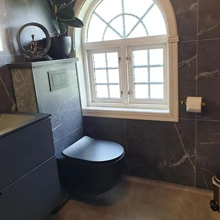 Front In Norway Only July 20-25 Villa Tonsberg